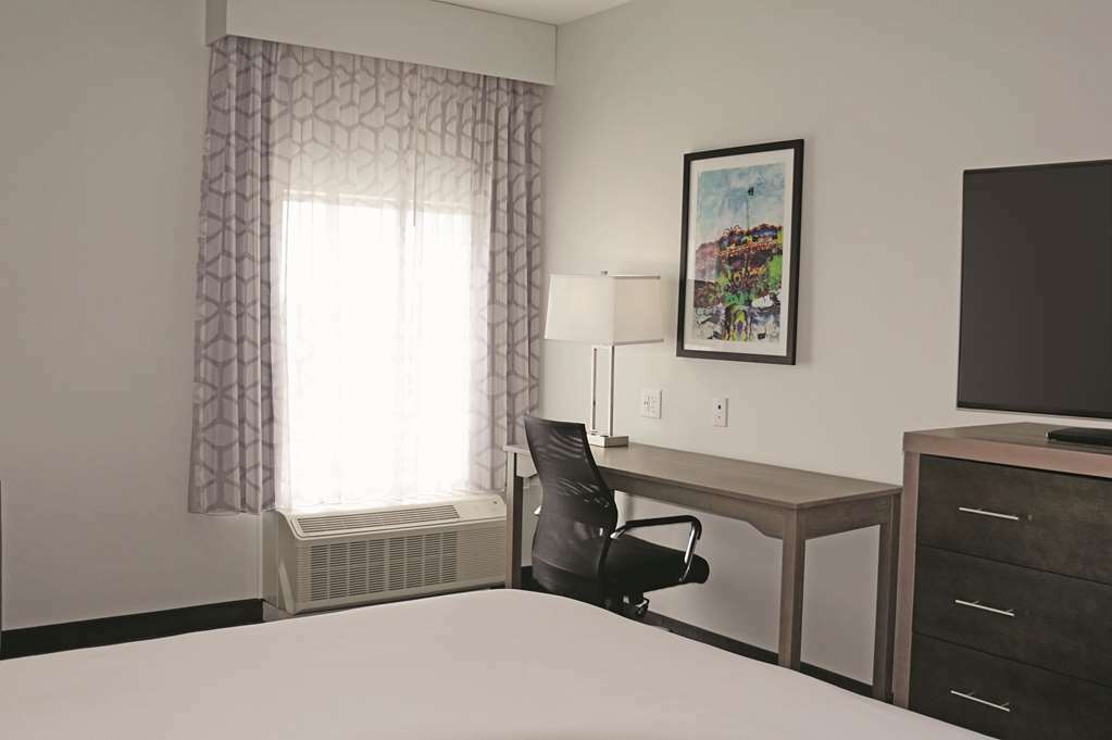 La Quinta By Wyndham Dallas Duncanville Oda fotoğraf